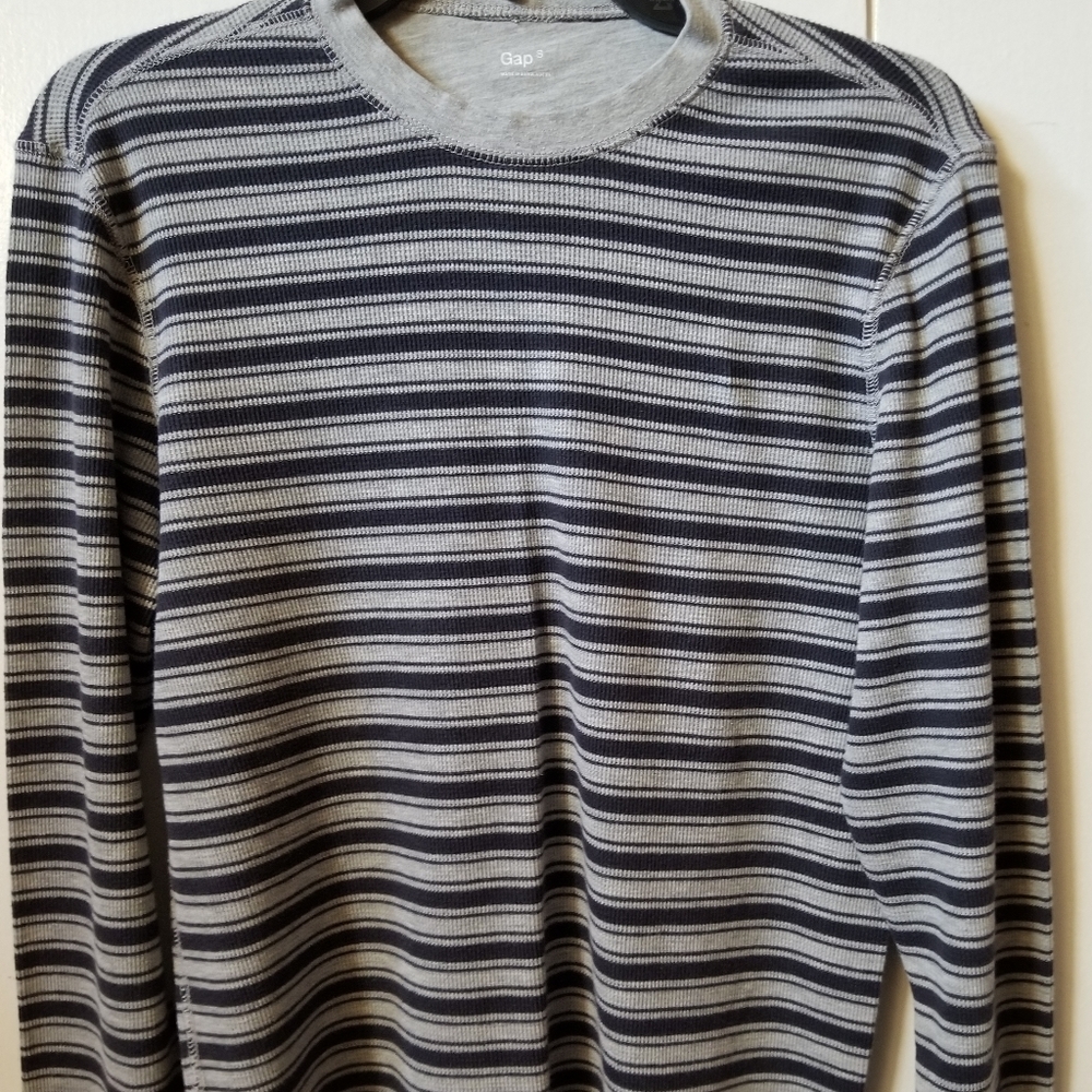 GAP Thermal Mens Small Navy/Light Gray Stripes